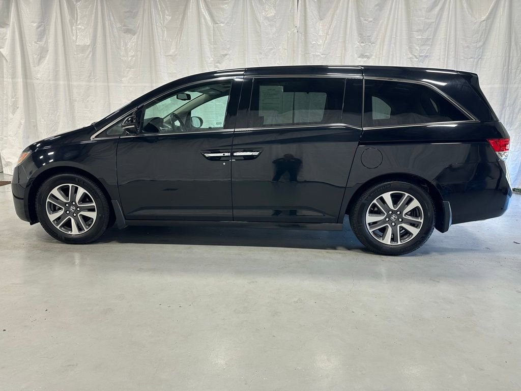 Used 2016 Honda Odyssey Touring Elite image 4
