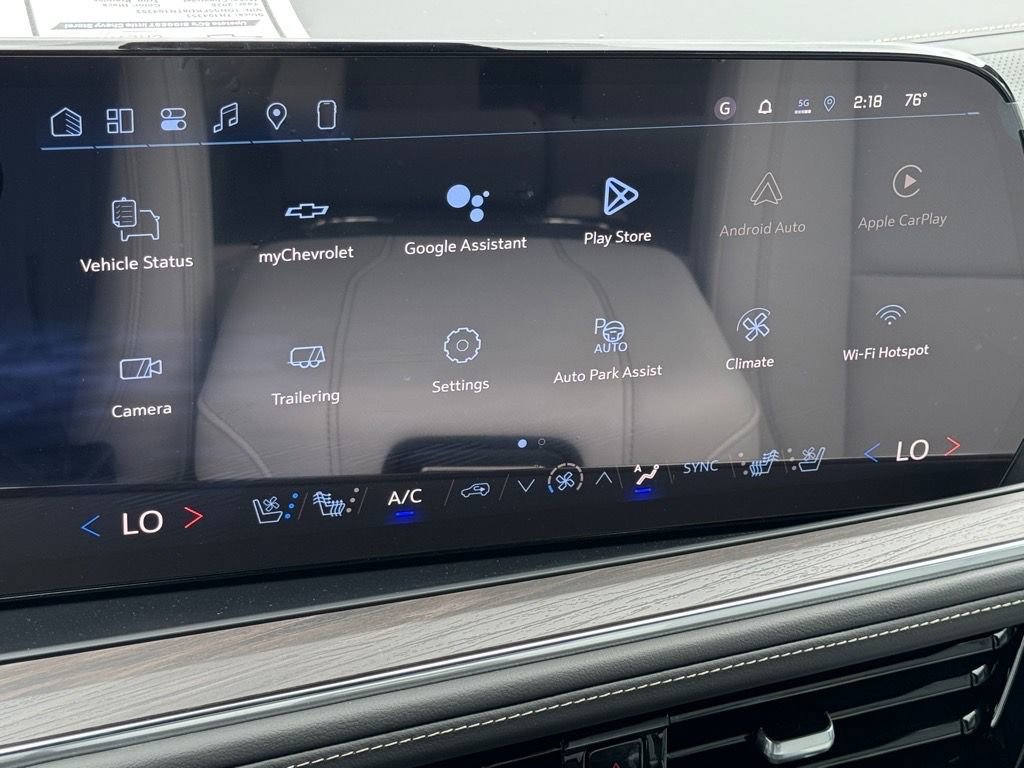 New 2026 Chevrolet Suburban Premier image 21