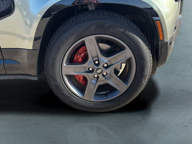 Used 2023 Land Rover Defender 110 X image 9