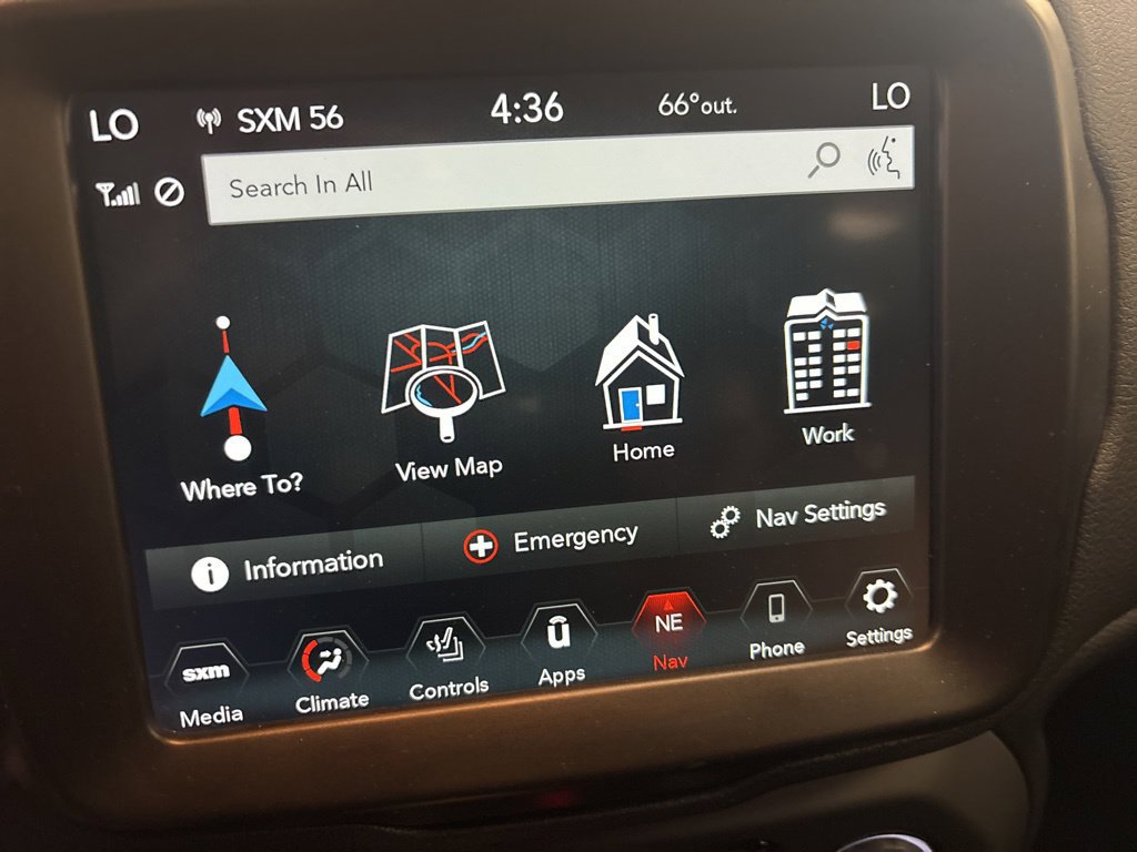 Used 2022 Jeep Renegade Latitude w/ Convenience Group AWD/4WD image 9