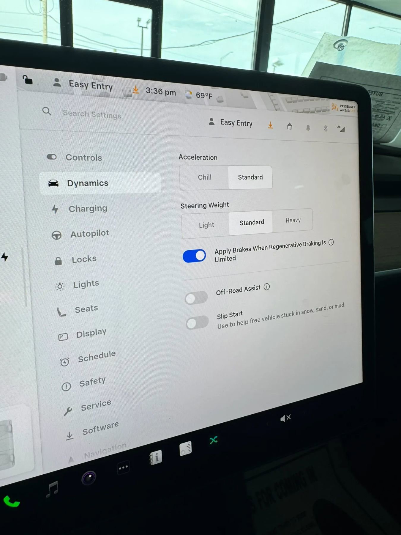 Used 2024 Tesla Model Y Long Range image 27