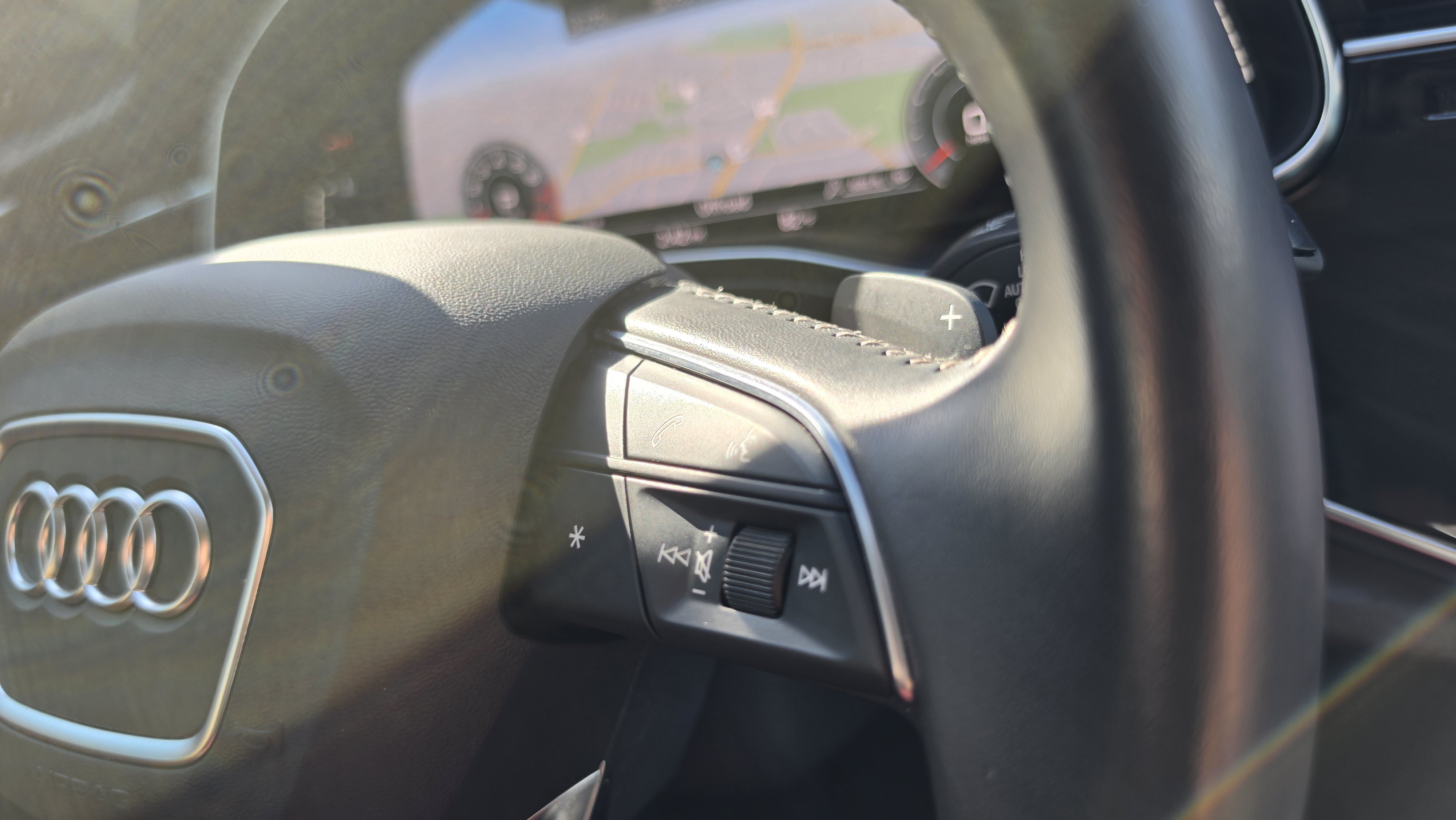 Used 2019 Audi Q8 Premium w/ Convenience Package AWD/4WD image 46