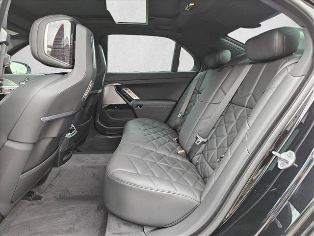 New 2026 BMW 740i xDrive AWD/4WD image 15