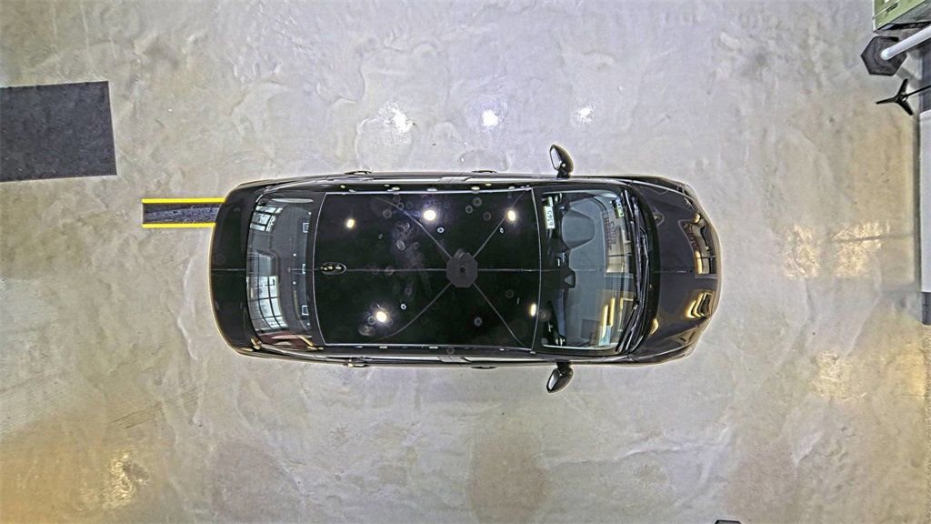 Used 2025 Nissan Versa SV w/ Trunk Package image 24