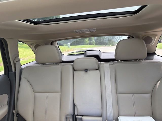 Used 2014 Ford Edge Limited w/ Equipment Group 301A FWD image 18