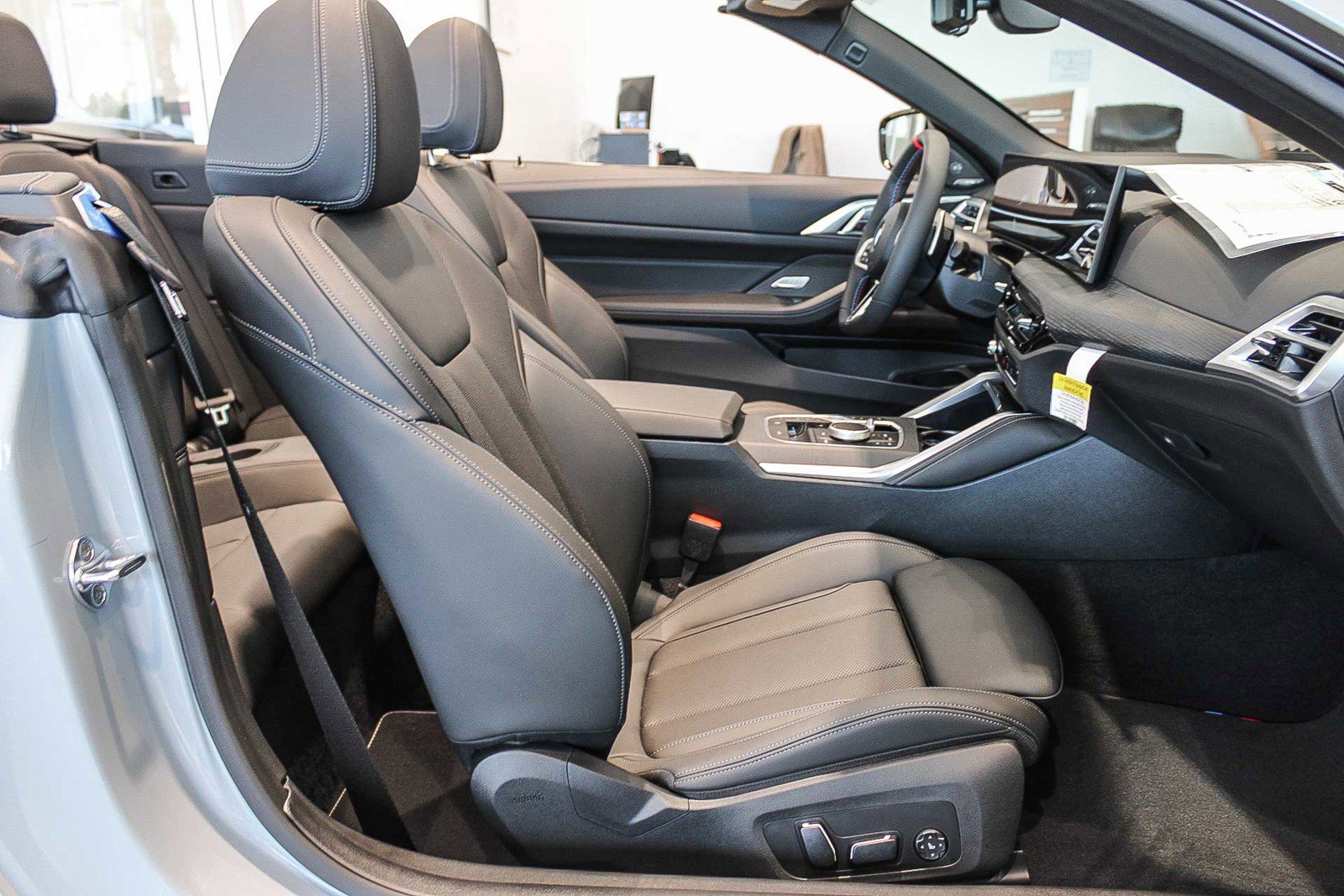 New 2026 BMW M440i Convertible w/ Premium Package image 16