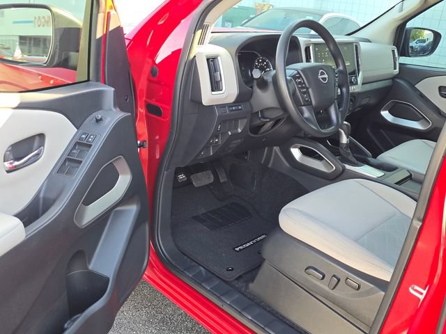 Certified 2025 Nissan Frontier SV AWD/4WD image 9