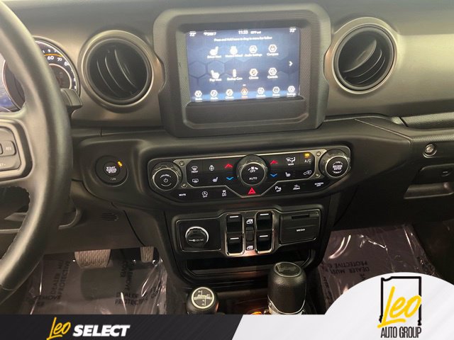 Used 2022 Jeep Wrangler Unlimited Sport AWD/4WD image 19