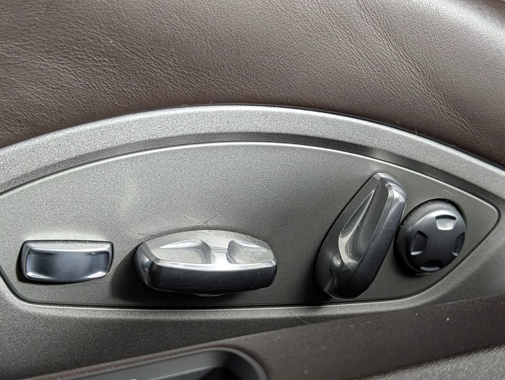 Used 2015 Porsche 911 Turbo image 27