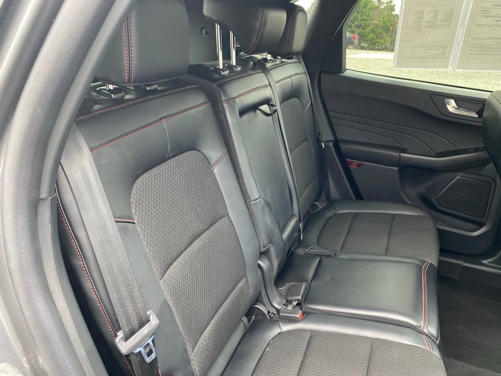 Used 2025 Ford Escape ST-Line image 21