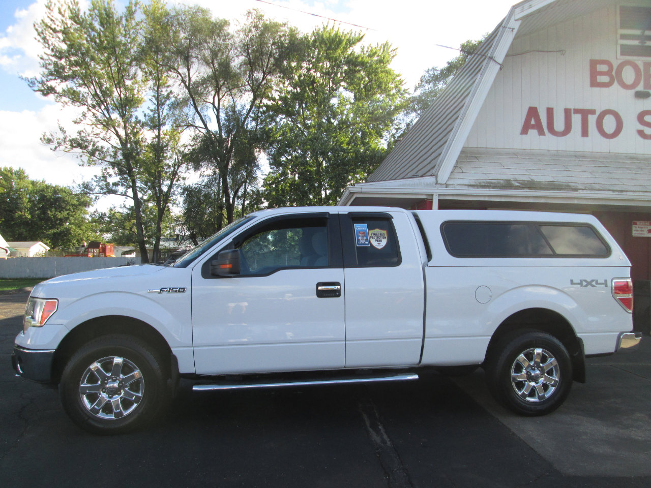 Used 2013 Ford F150 XLT w/ XLT Chrome Pkg image 14