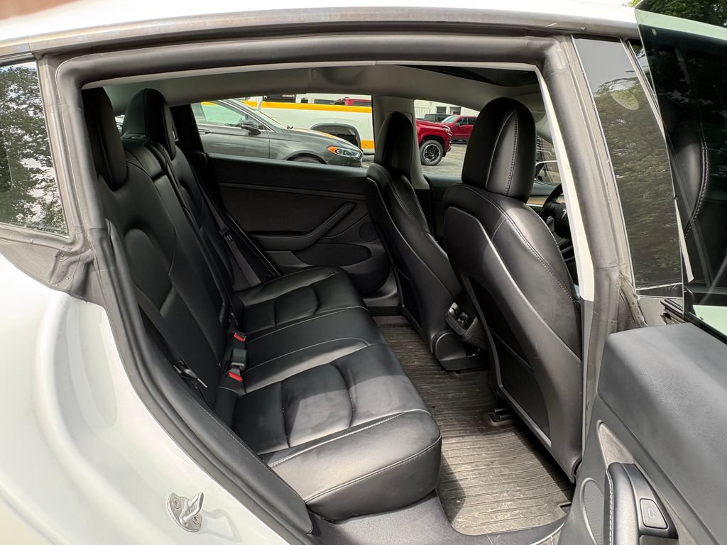 Used 2022 Tesla Model 3 Performance AWD/4WD image 24