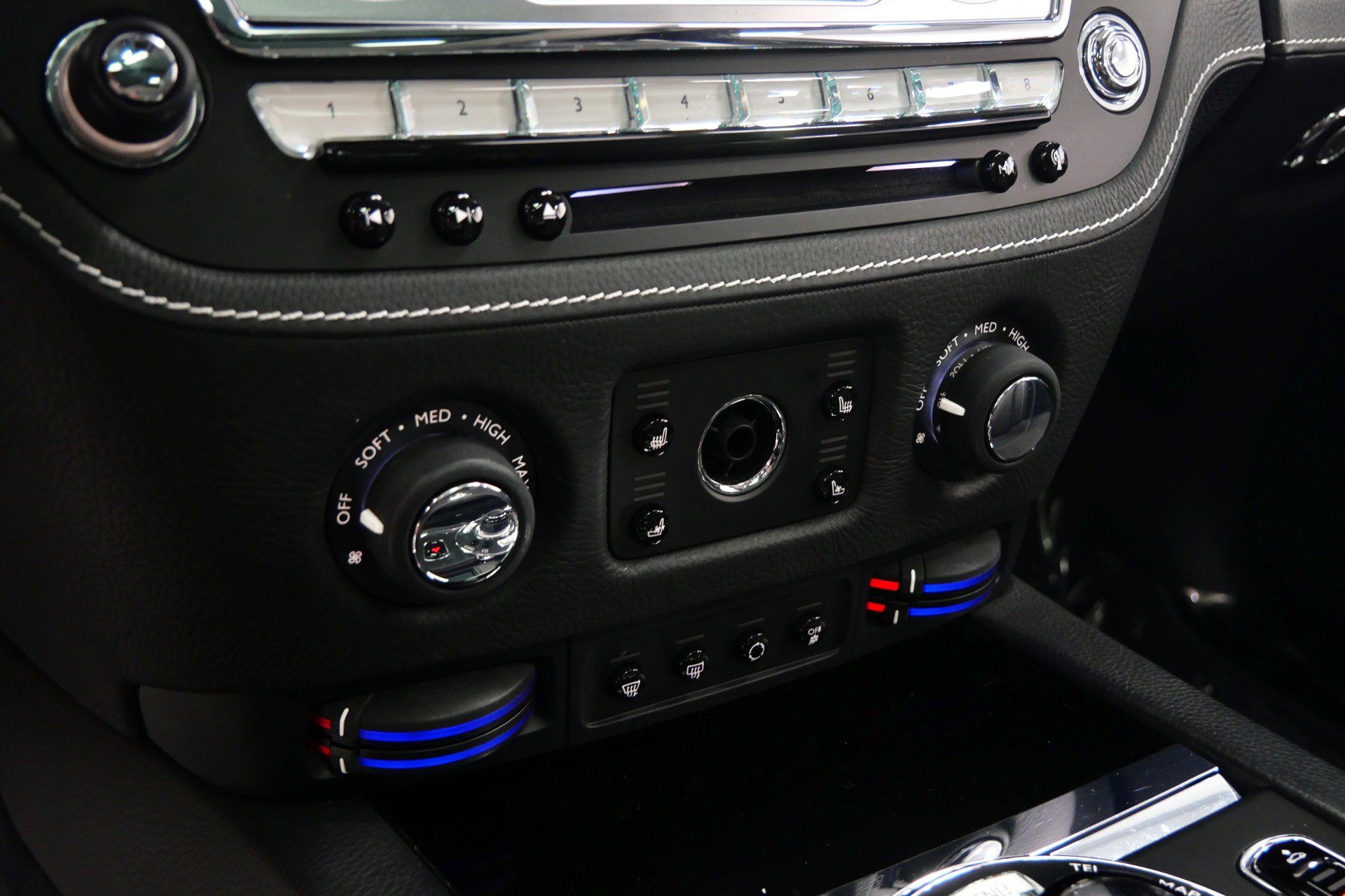 Used 2013 Rolls-Royce Ghost RWD image 27