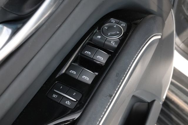 Used 2022 Cadillac Escalade Sport Platinum image 25