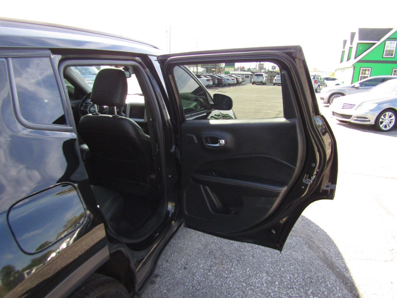 Used 2021 Jeep Compass Latitude w/ Sun and Sound Group image 25