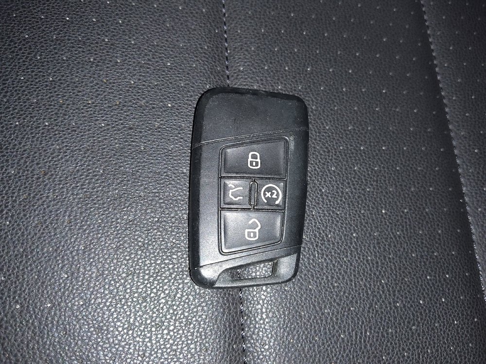 Used 2024 Volkswagen Jetta SE FWD image 32