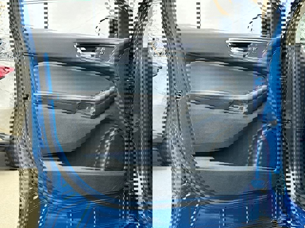 Used 2022 Ford Edge SEL w/ Sport Appearance Package image 12