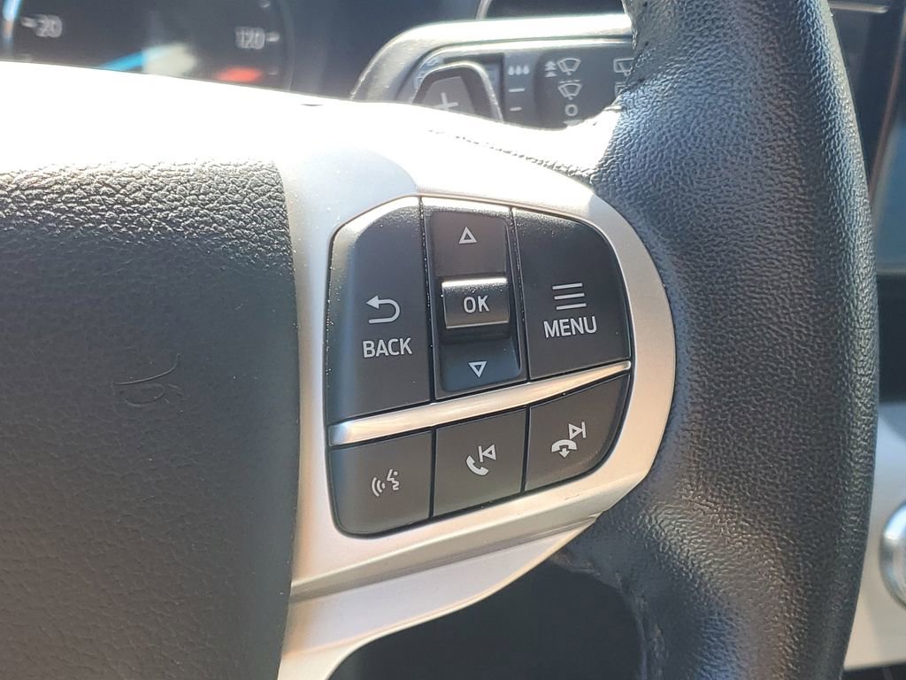 Used 2020 Ford Explorer XLT w/ Equipment Group 202A image 17