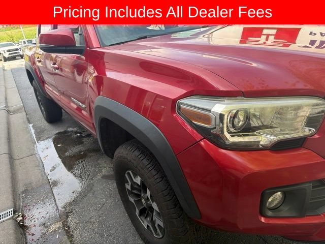 Used 2019 Toyota Tacoma TRD Off-Road w/ Technology Package AWD/4WD image 19