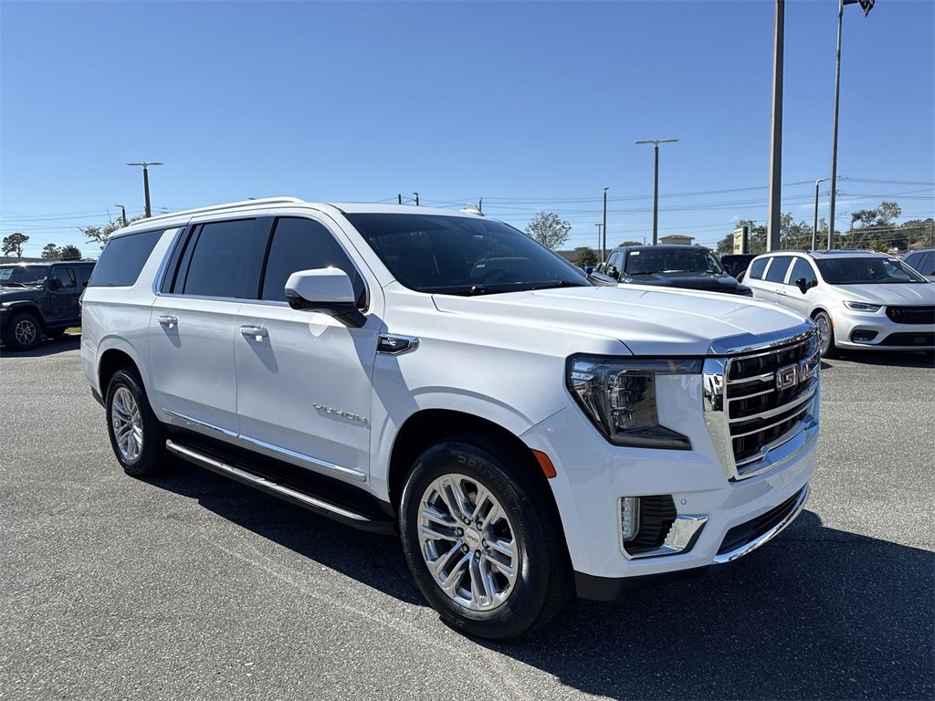 Used 2022 GMC Yukon XL SLT w/ SLT Premium Package