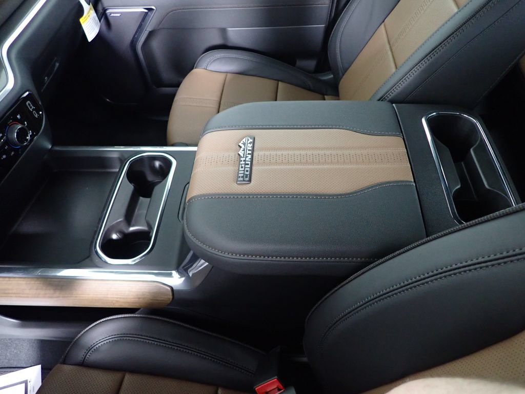 New 2026 Chevrolet Silverado 3500 High Country AWD/4WD image 31