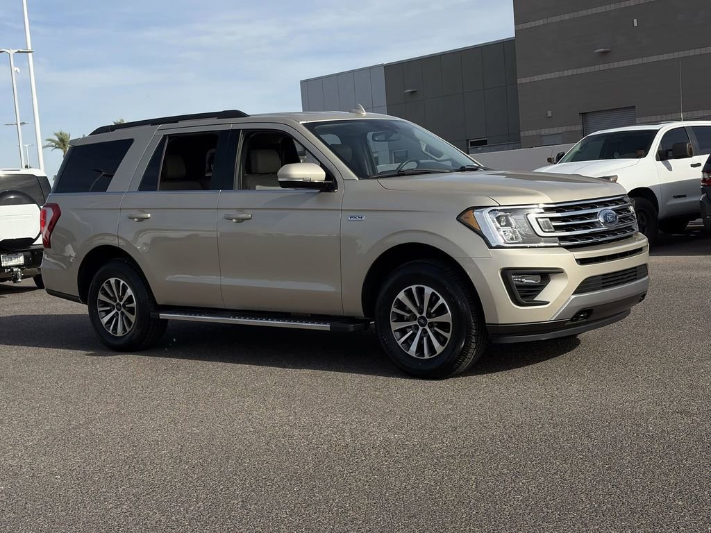 Used 2018 Ford Expedition XLT w/ Equipment Group 202A image 5