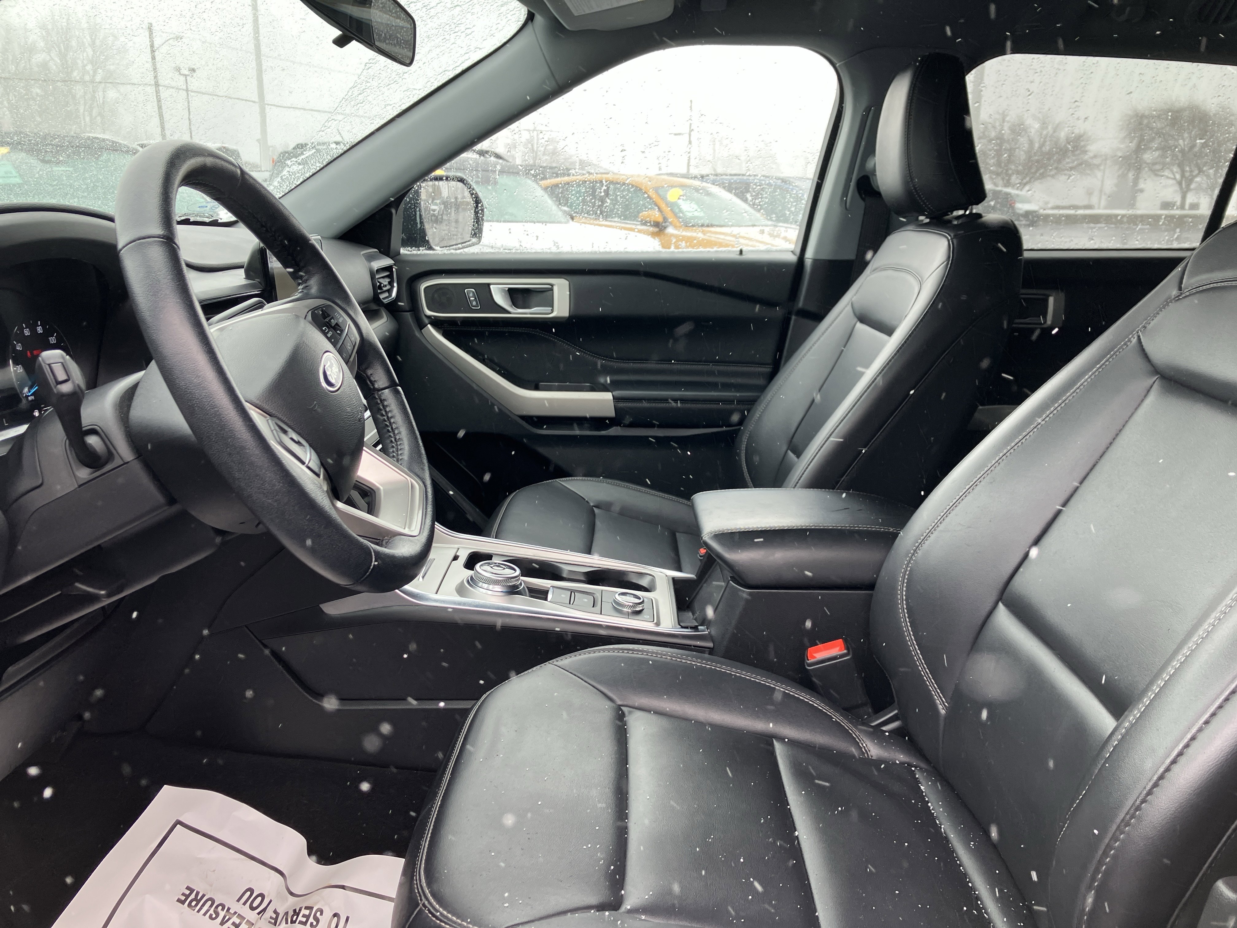 Certified 2022 Ford Explorer XLT w/ Equipment Group 202A image 22