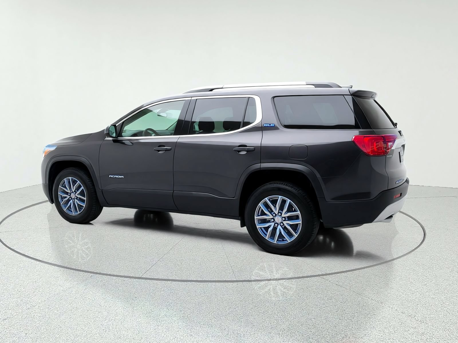 Used 2017 GMC Acadia SLE FWD image 5