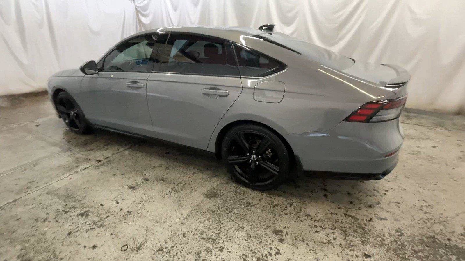 Used 2025 Honda Accord Sport image 10
