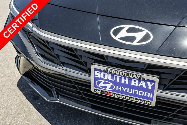 Certified 2025 Hyundai Elantra Hybrid FWD image 11