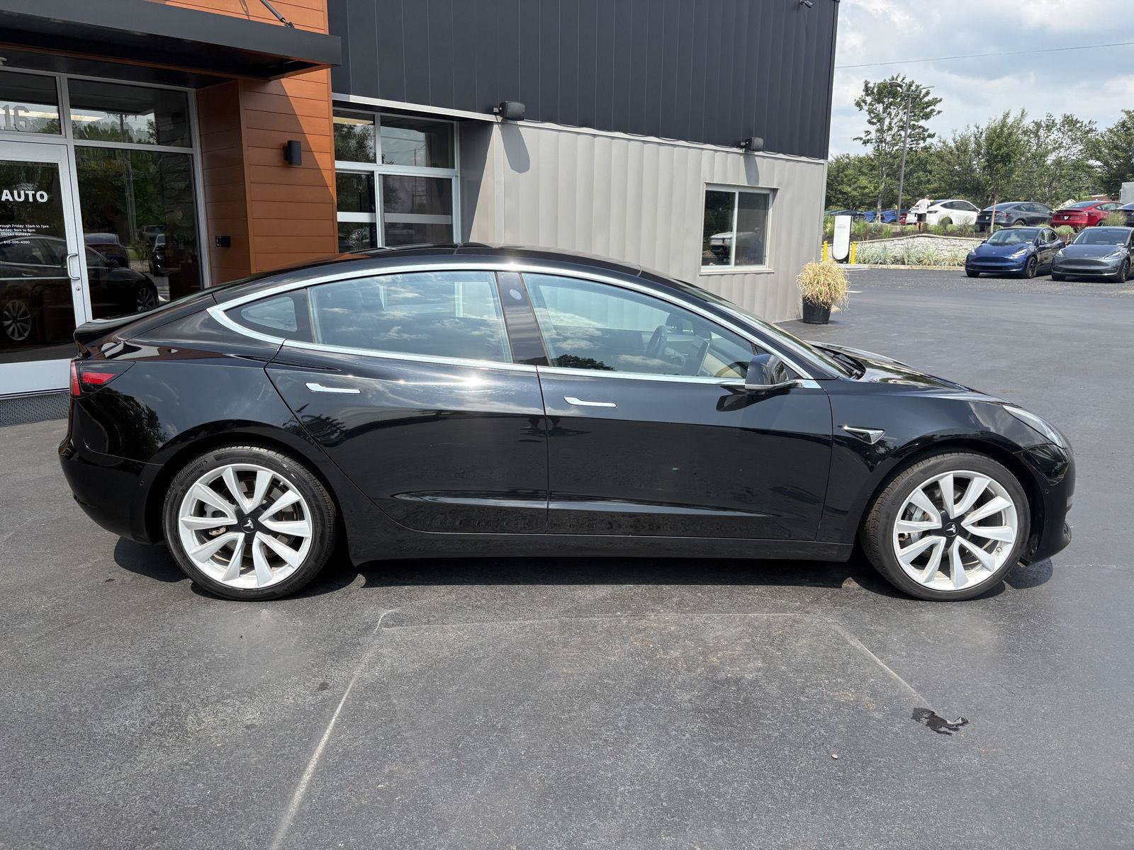 Used 2018 Tesla Model 3 Long Range AWD/4WD image 10