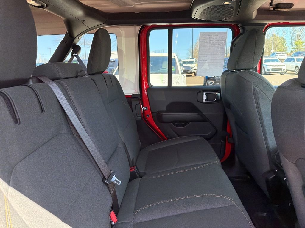 Certified 2025 Jeep Wrangler Unlimited Sahara AWD/4WD image 10
