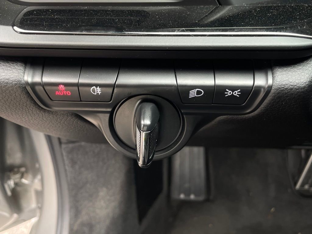 Used 2023 Porsche 911 Carrera T RWD image 13