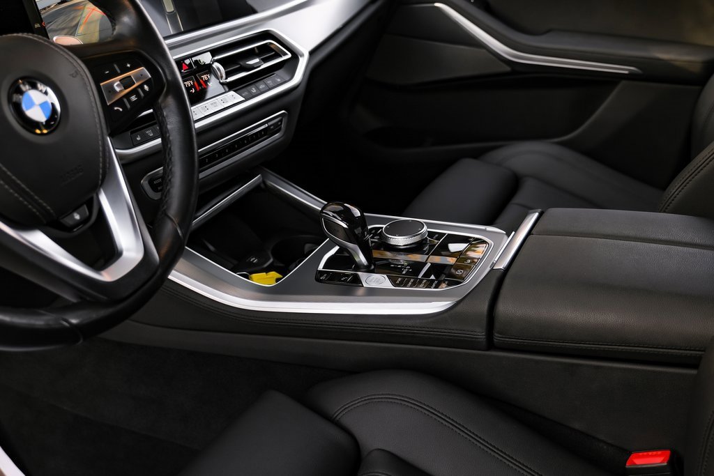 Used 2021 BMW X5 xDrive40i w/ Premium Package image 25