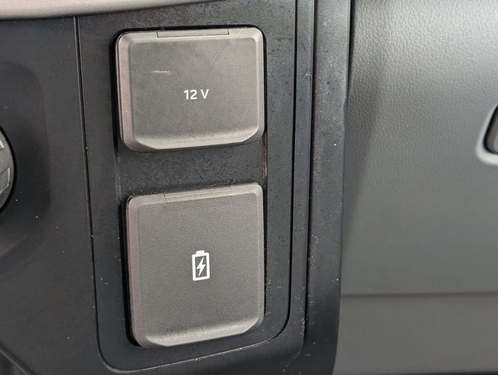 Used 2023 Ford F150 XL image 33