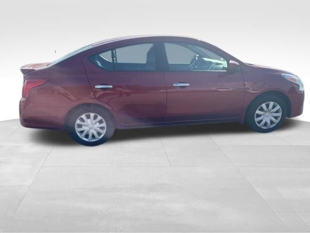 Used 2016 Nissan Versa SV FWD image 7