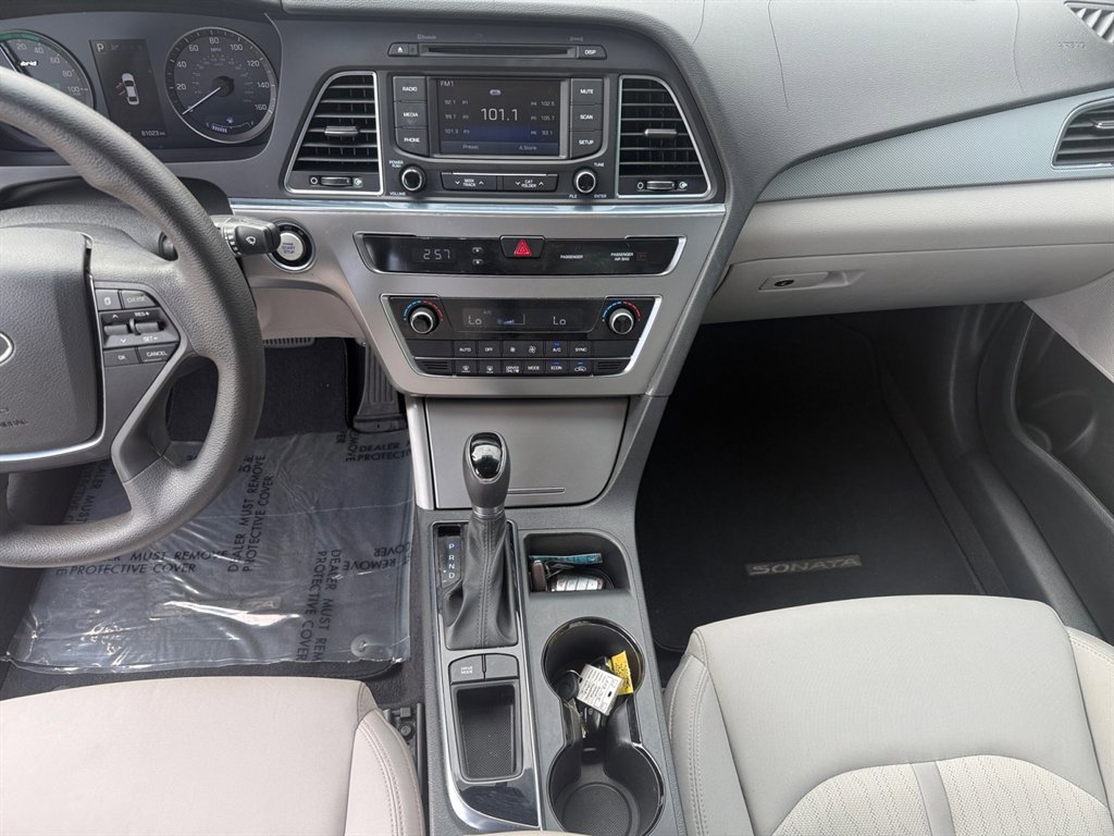 Used 2016 Hyundai Sonata SE image 11