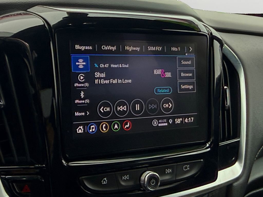 Used 2022 Chevrolet Traverse Premier FWD image 18