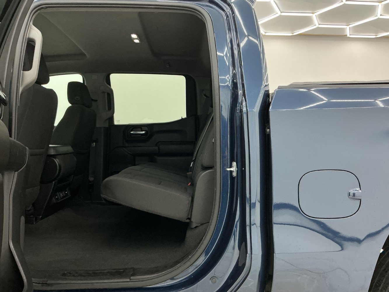 Used 2022 Chevrolet Silverado 1500 LT AWD/4WD image 20