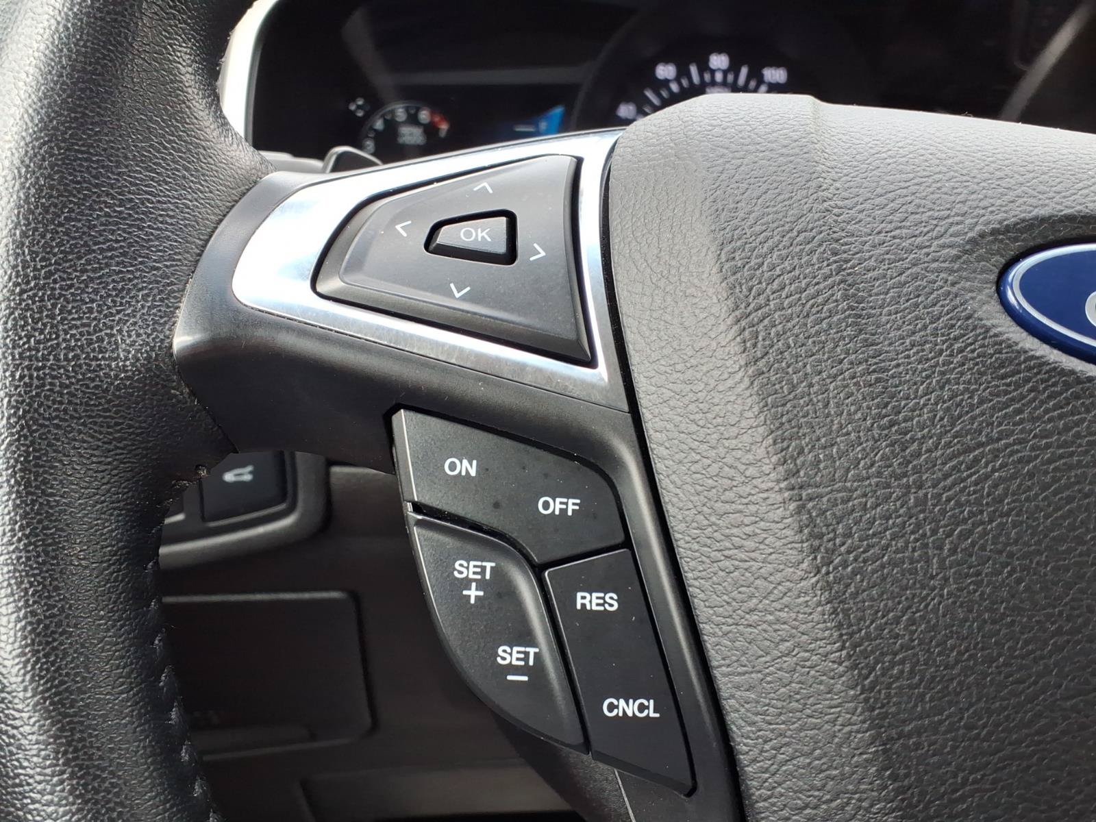 Used 2018 Ford Edge SEL w/ Equipment Group 201A AWD/4WD image 24