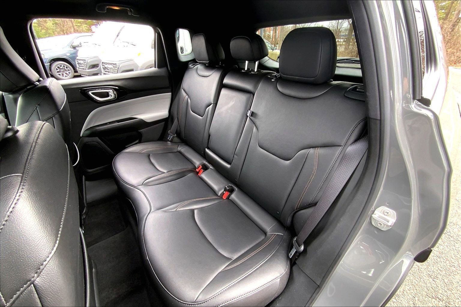 Certified 2024 Jeep Compass Limited image 20