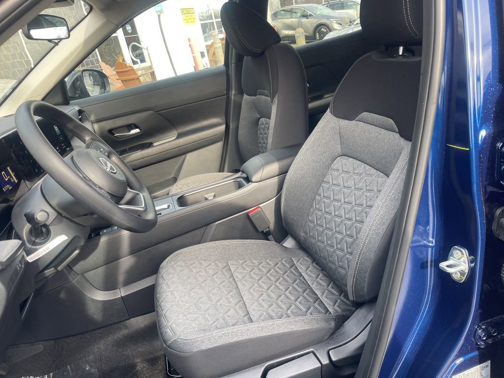 New 2026 Nissan Kicks SV w/ SV Premium Package image 17