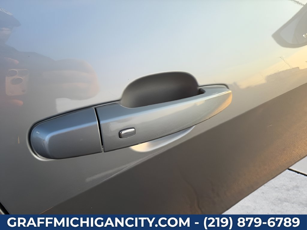 Used 2024 Chevrolet Malibu LT FWD image 32
