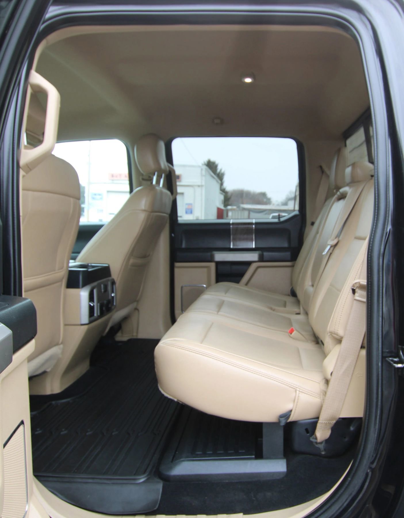 Used 2019 Ford F250 Lariat w/ Lariat Value Package image 11