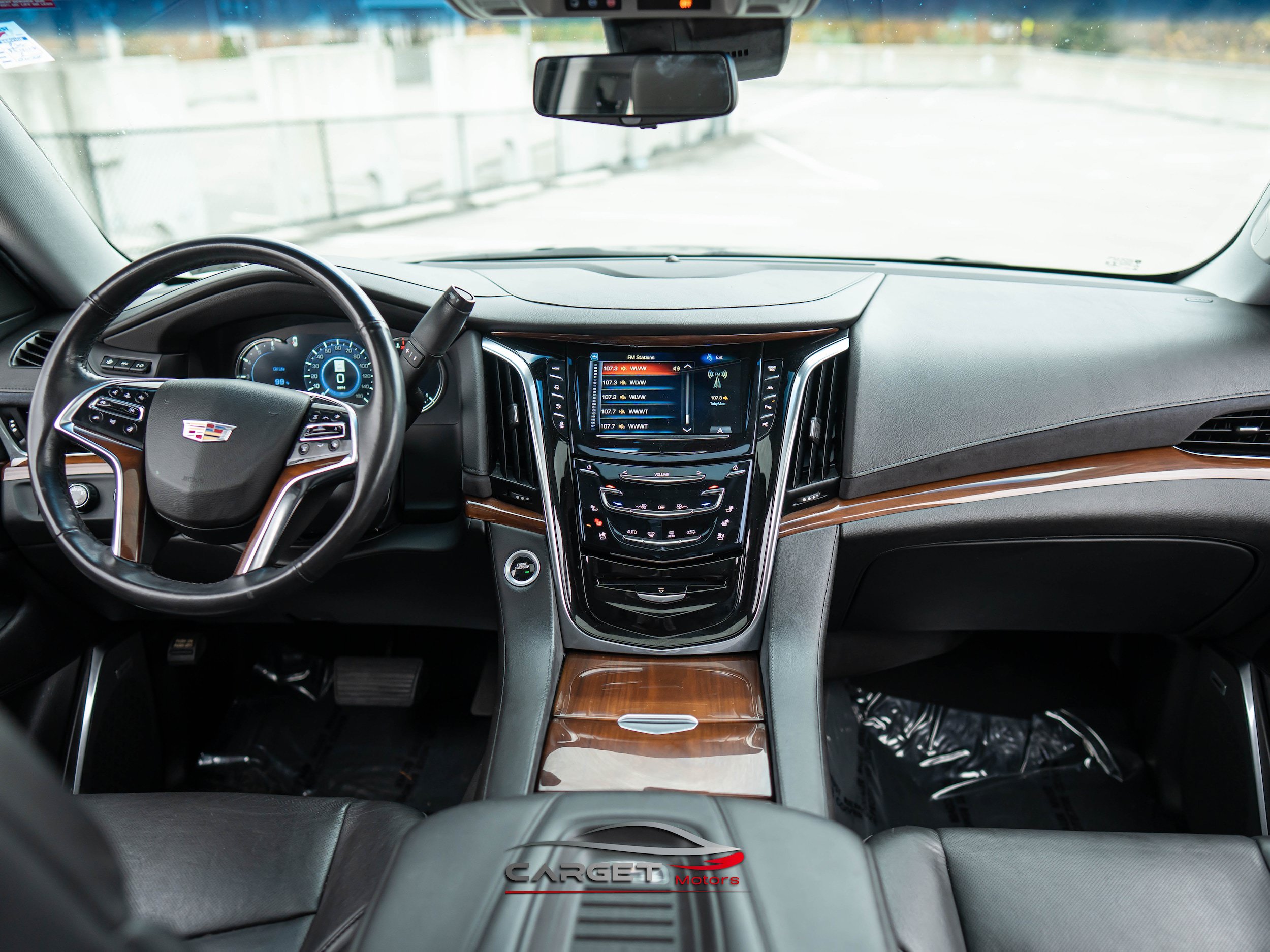 Used 2019 Cadillac Escalade ESV Luxury AWD/4WD image 14