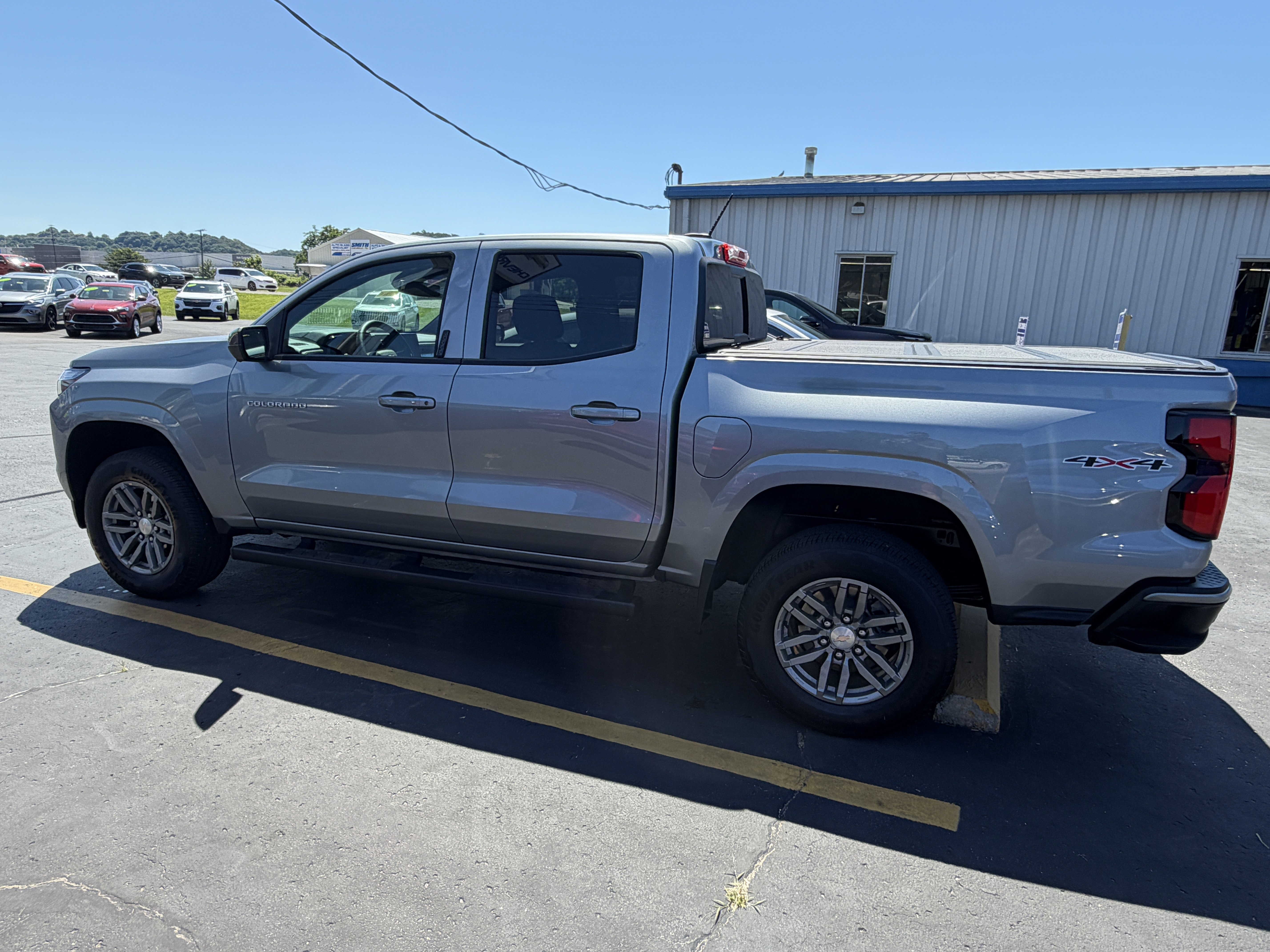 Used 2025 Chevrolet Colorado LT w/ LT Convenience Package AWD/4WD image 5