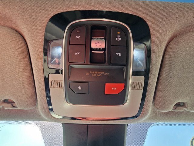 Used 2023 Hyundai Santa Fe Limited AWD/4WD image 37