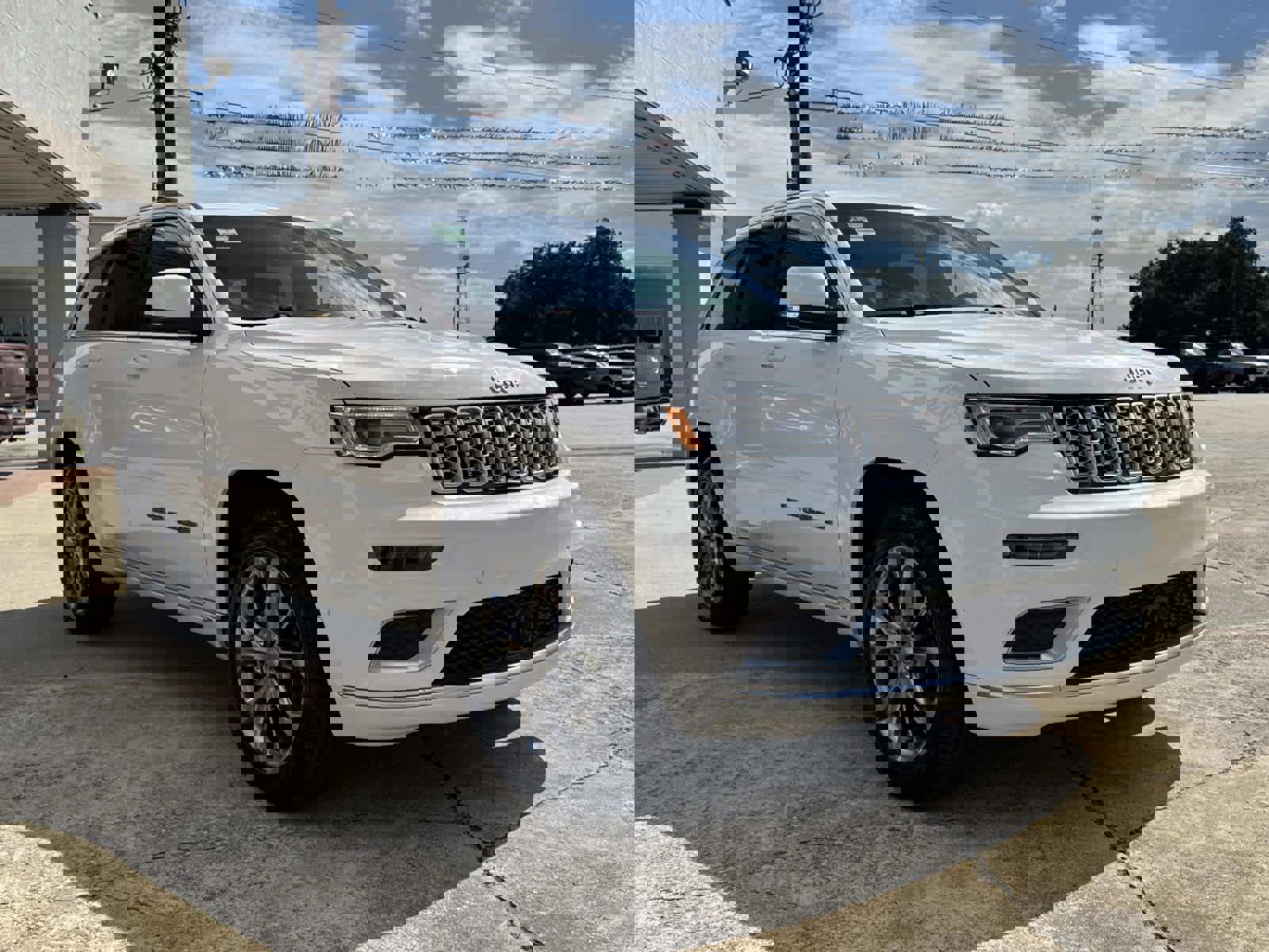 Used 2021 Jeep Grand Cherokee Summit w/ Platinum Series Group image 2