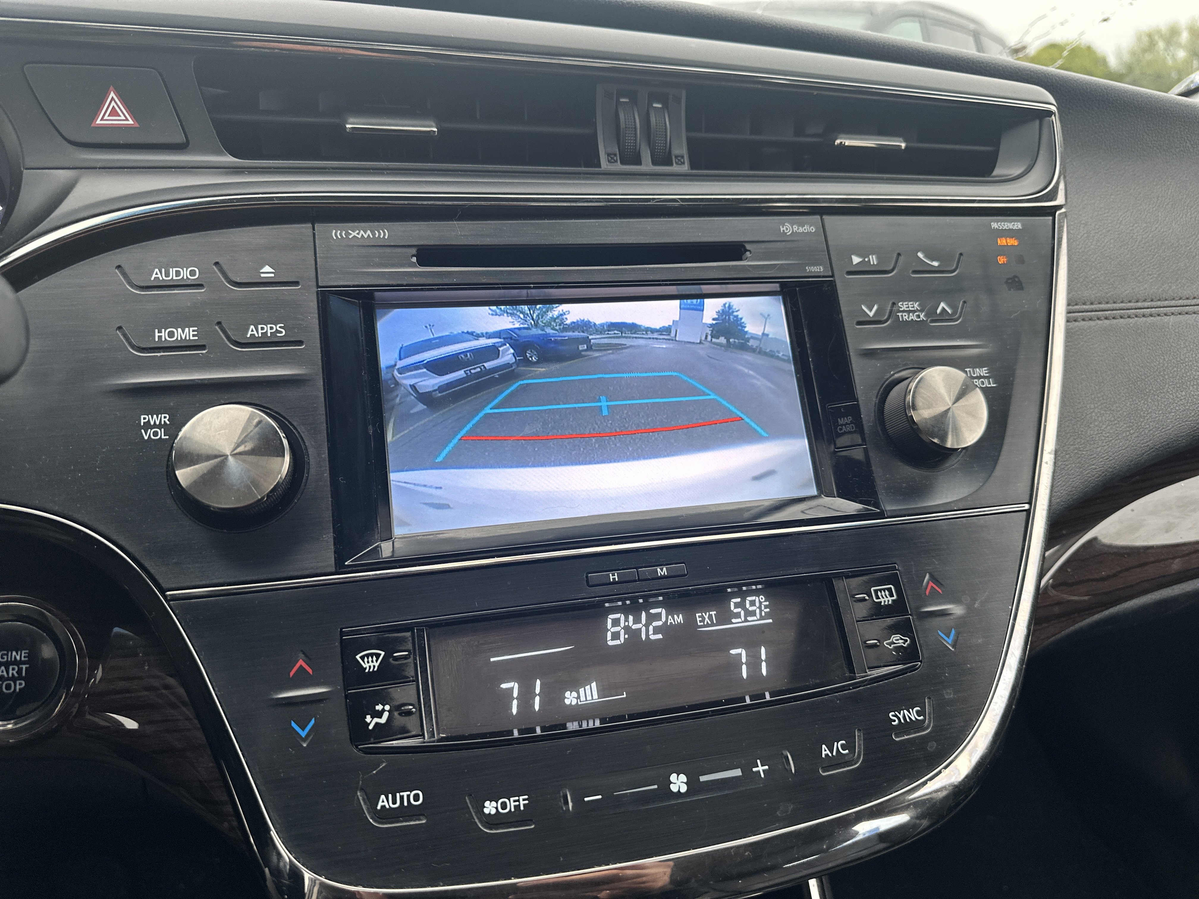 Used 2015 Toyota Avalon XLE Touring FWD image 28