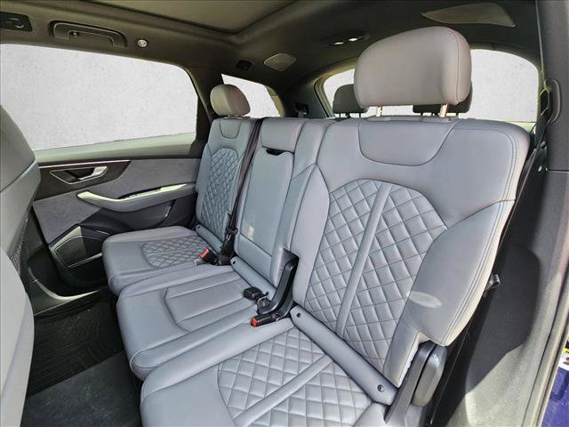 Used 2024 Audi SQ7 Premium Plus AWD/4WD image 15